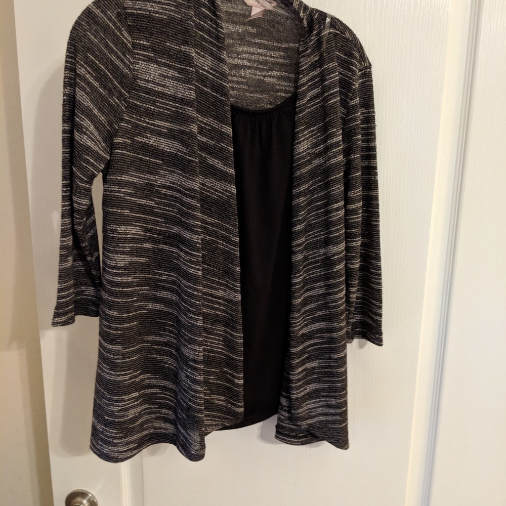 Various Clothes - Picture 2 of 6